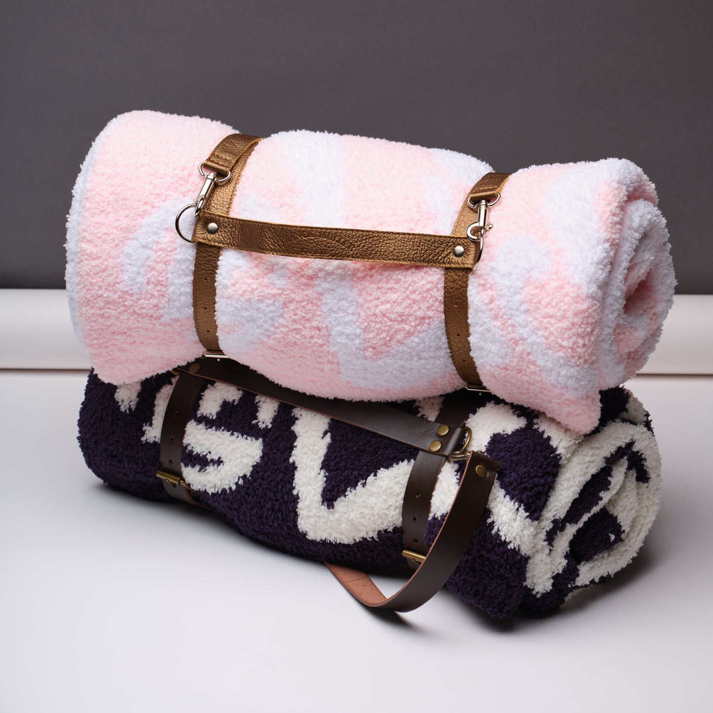 HALF BLANKET FRANCK MULLER FUTURE FORM × Kashwére