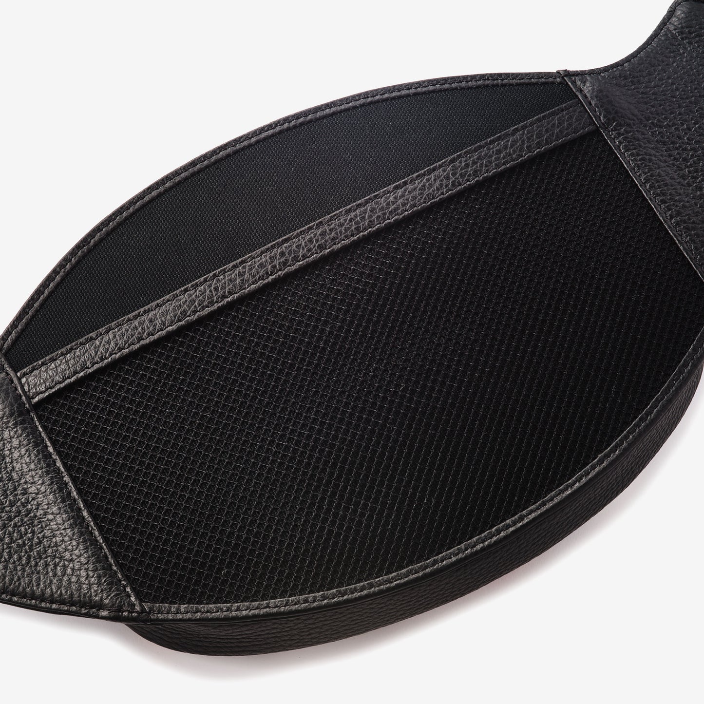 VISANT DEPTH SERIES CROSS BODY BAG