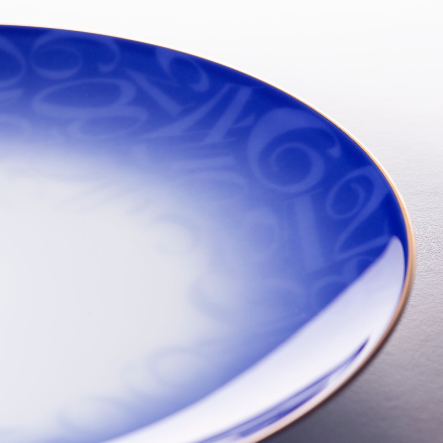 LE GRAND BLEU PLATE